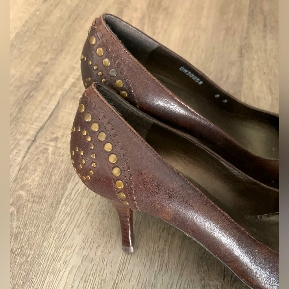 Stuart Weirzman Vintage Y2K Office siren Brown Leather Studded Bow Heels… - Picture 5 of 15